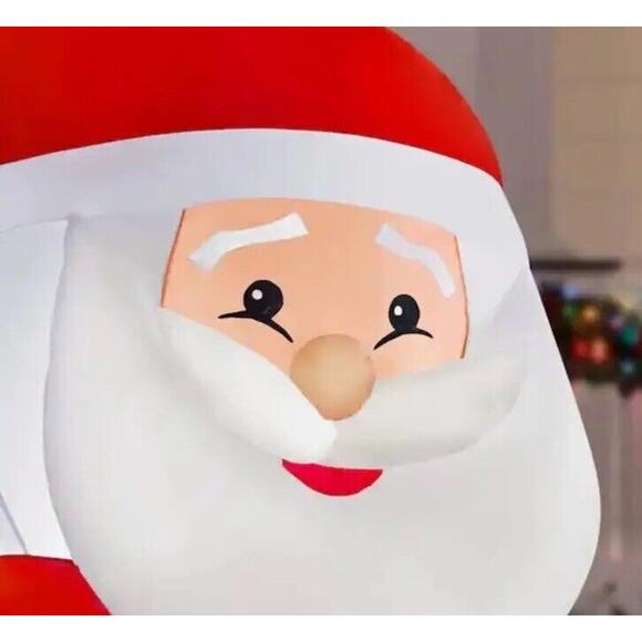 🔥Home Accents 6.5’ X 3.25’ Airblown Santa Christmas Inflatable LED Lights NWT🔥 - Picture 4 of 8